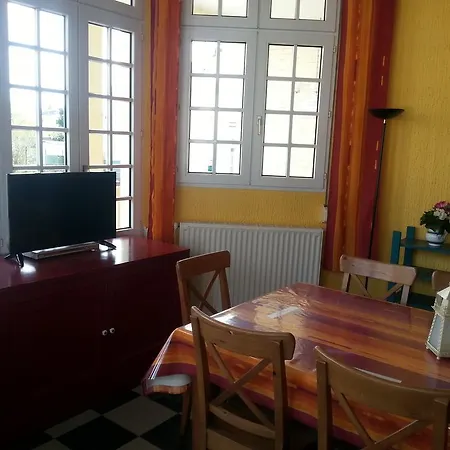 Apartament Opalevilla